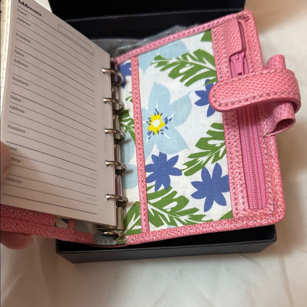 Pink Leather Wallet - Picture 3 of 4